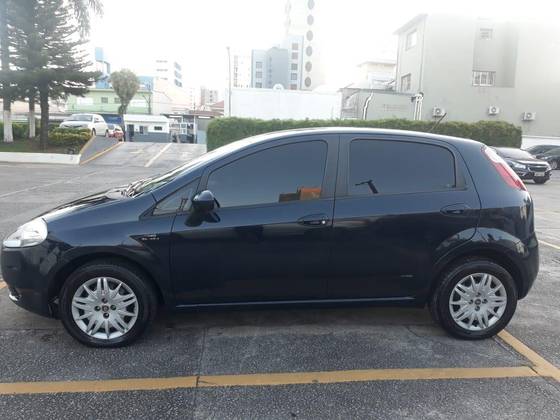 FIAT PUNTO 1.8 ESSENCE 16V FLEX 4P AUTOMATIZADO